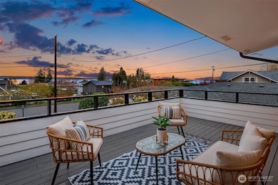 619 8th Ave S, Edmonds, WA 98020 - photo 2