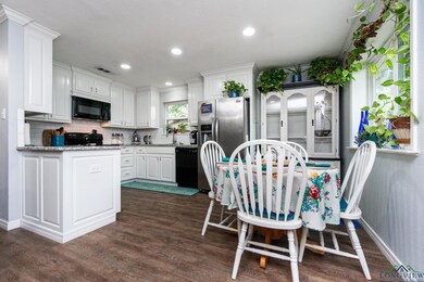 502 Mcmichael St, Kilgore, TX 75662 - photo 3