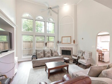 8015 Oakwood Garden St, Houston, TX 77040 - photo 5