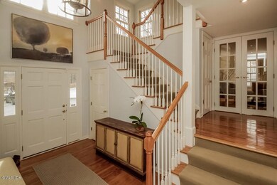 006-Foyer-894043-mls
