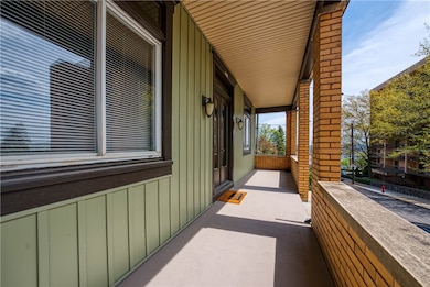 1216 Yetta Ave unit B, Pittsburgh, PA 15212 - photo 3