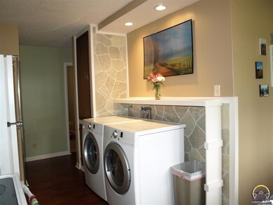 4100 SW 28th St, Topeka, KS 66614 - photo 4