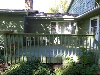 PEACEFUL PRIVACY PREVAILS On the notched in deck o