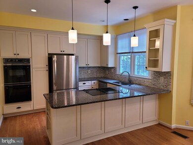 2060 Van Tuyl Place, Falls Church, VA 22043 - photo 3