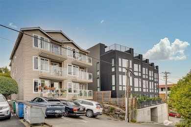 2432 Dexter Ave N unit 201, Seattle, WA 98109 - photo 2