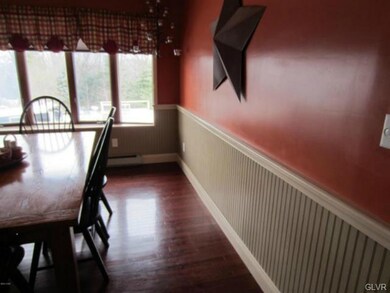 422 Skyline Dr, Lehighton, PA 18235 - photo 5