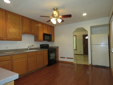 4002 Eagle Ln, Rolling Meadows, IL 60008 - photo 3