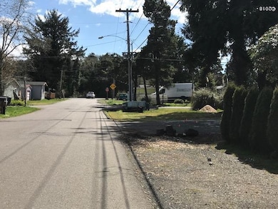 721 SE Port Ave, Lincoln City, OR 97367 - photo 6