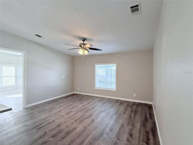 5316 Ixora St, Zephyrhills, FL 33541 - photo 4