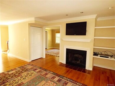 Built in shelving, gas fireplace, directional, rec