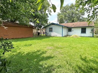 4050 Erby St, Houston, TX 77087 - photo 7