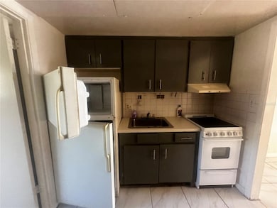 1315 SE Silver Springs Place unit 4, Ocala, FL 34471 - photo 3