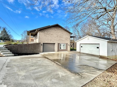 3810 Castlewood Ct, Somerset, KY 42503 - photo 5