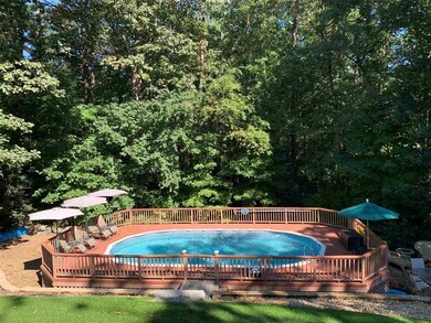 3 Joan St, Derry, NH 03038 - photo 4