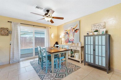 6747 Eastview Dr, Lake Worth, FL 33462 - photo 6