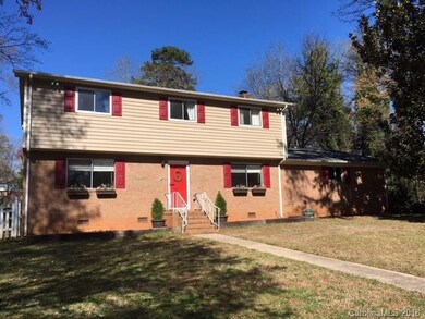 Adorable 4 bedroom with 2 and a half baths, 2 car 