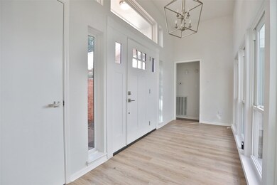 810 Palm Grove Cir, Sugar Land, TX 77498 - photo 5