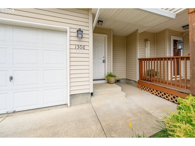 1306 Parkside Ln, Newberg, OR 97132 - photo 2