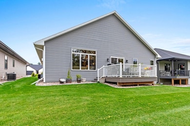 2592 Farmington Way unit 17, Suamico, WI 54313 - photo 3