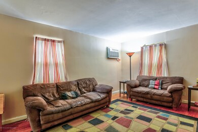 003_Living Room