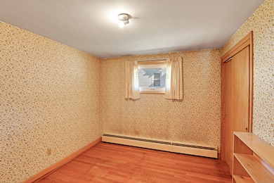 11 Carpet St, Enfield, CT 06082 - photo 4