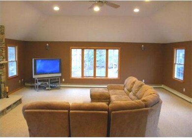 19 Dunshire Dr, North Chelmsford, MA 01863 - photo 2