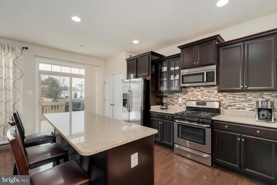 1122 Carinoso Cir, Severn, MD 21144 - photo 6