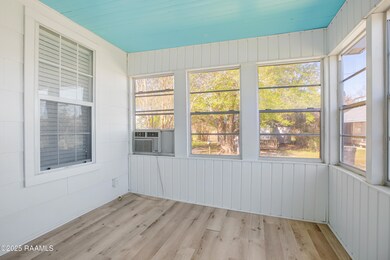 404 Senior Aly, Abbeville, LA 70510 - photo 5