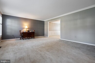 9136 Scott St, Springfield, VA 22153 - photo 4