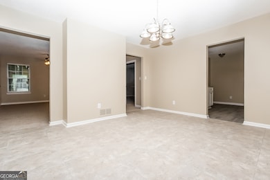 3773 Kathryn Dr SW, Atlanta, GA 30331 - photo 5