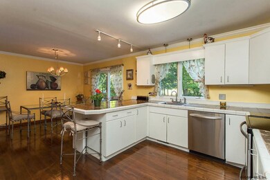 37 Fieldstone Dr, Gansevoort, NY 12831 - photo 5