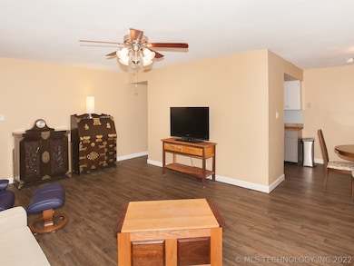 4704 W Uniontown St, Broken Arrow, OK 74012 - photo 4