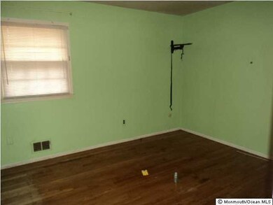 84 Shorewood Dr, Bayville, NJ 08721 - photo 2