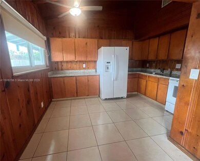 206 SE 10th St unit 1, Hallandale Beach, FL 33009 - photo 5