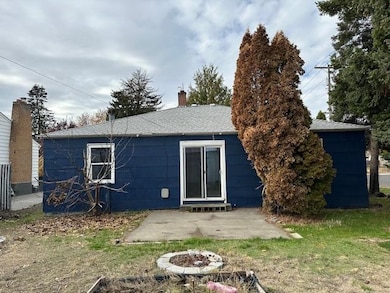 1618 N Smith St, Spokane, WA 99207 - photo 2