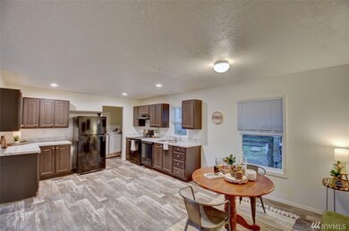 207 364th St E, Roy, WA 98580 - photo 7