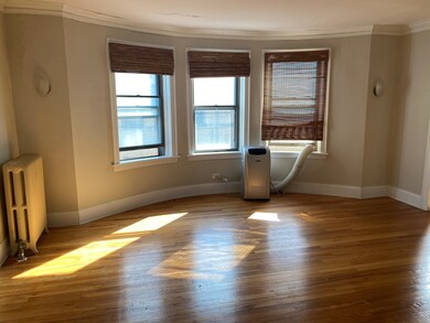 138 N Haven Rd unit 3W, Elmhurst, IL 60126 - photo 5