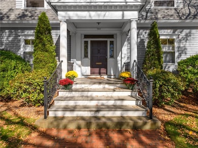260 Bowen St, Providence, RI 02906 - photo 4
