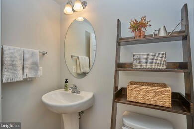 9160 Snowden Ashford Rd, Lorton, VA 22079 - photo 7