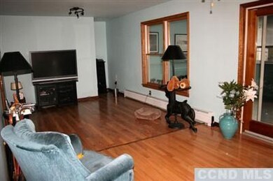 27 Hewlett Rd, Red Hook, NY 12571 - photo 6