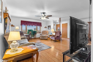 1723 354th Ave, Wever, IA 52658 - photo 5