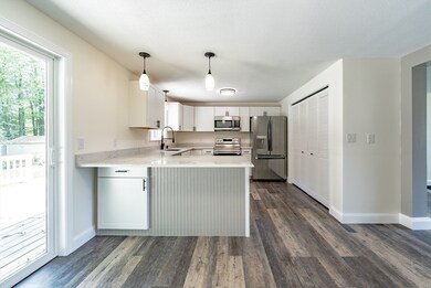 24 Elm Cir, South Deerfield, MA 01373 - photo 6