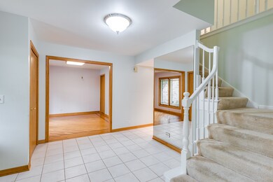 616 Edward Rd, Naperville, IL 60540 - photo 5