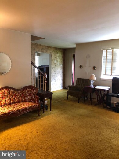 209 S 5th St, North Wales, PA 19454 - photo 2