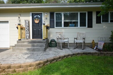 11 Gadsen Ct, Albany, NY 12205 - photo 2