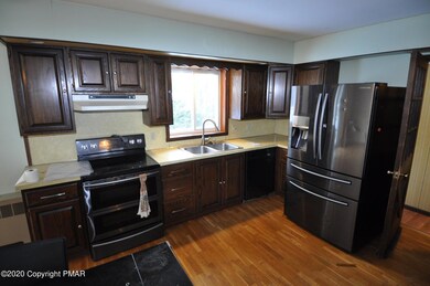181 W 13th St, Jim Thorpe, PA 18229 - photo 3