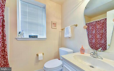 2932 S Columbus St unit C2, Arlington, VA 22206 - photo 4