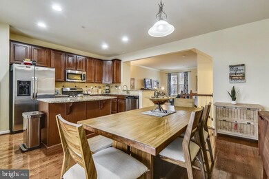 7209 Dorchester Woods Ln, Hanover, MD 21076 - photo 7