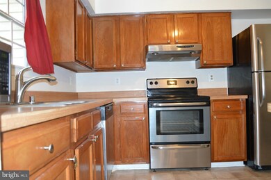 unlisted-address, Woodbridge, VA 22192 - photo 7