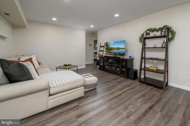 104B Sumac Ct unit 104B, Mount Laurel, NJ 08054 - photo 5